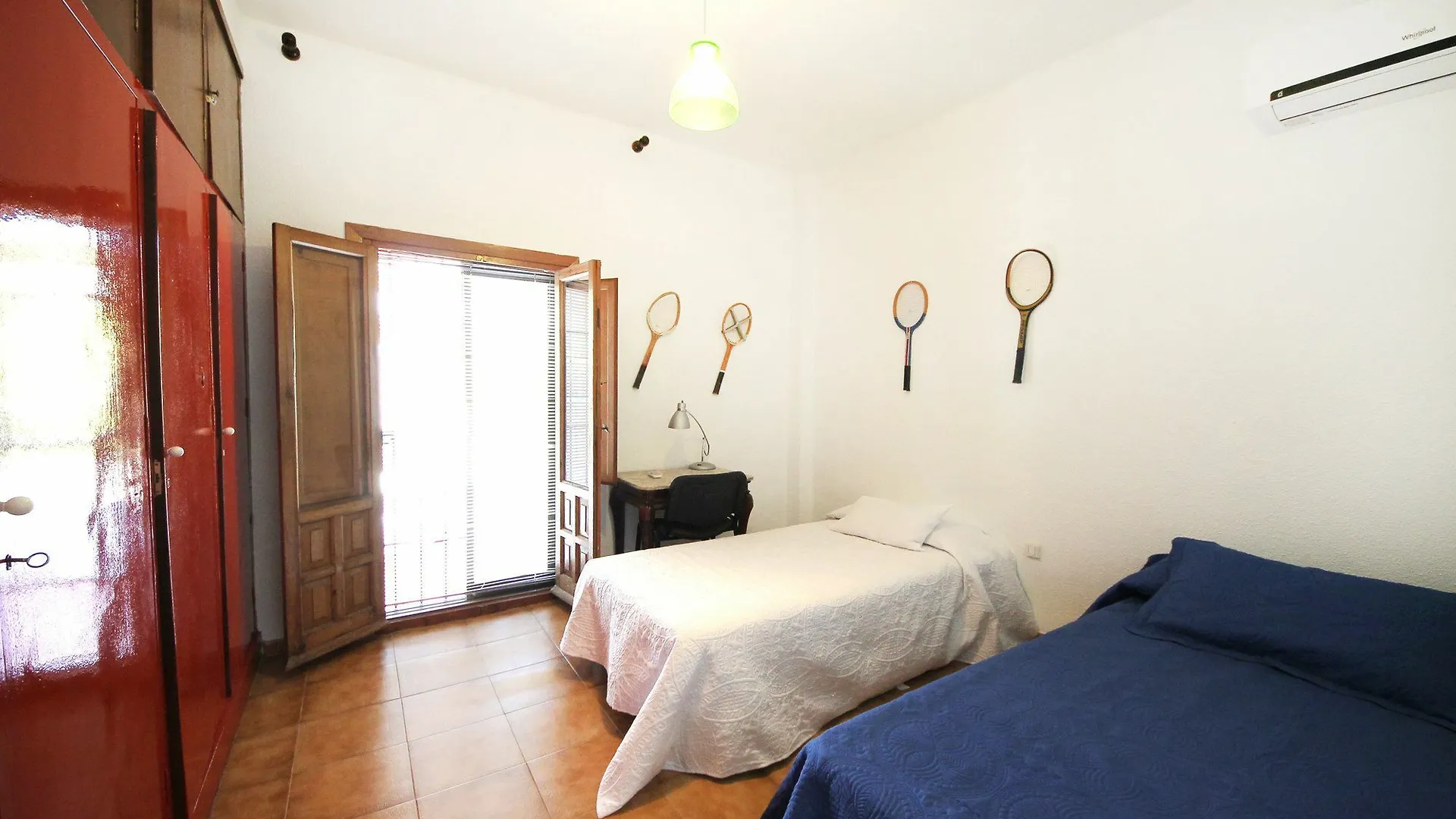 Villapaz contacts